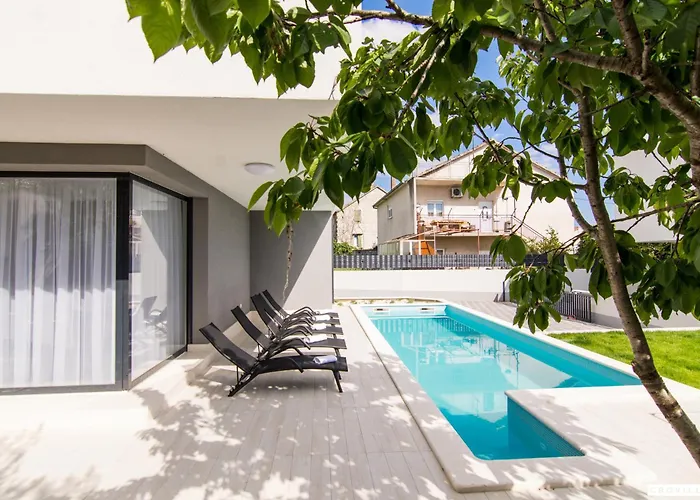 Vila Kastel One Kastela